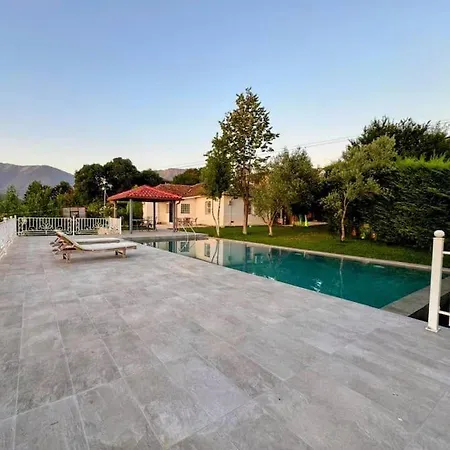 Villa Green Garden & Pool *