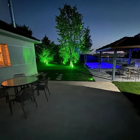 Villa Green Garden & Pool Gurre e Vogel