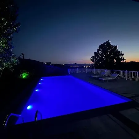 Βίλα Green Garden & Pool *